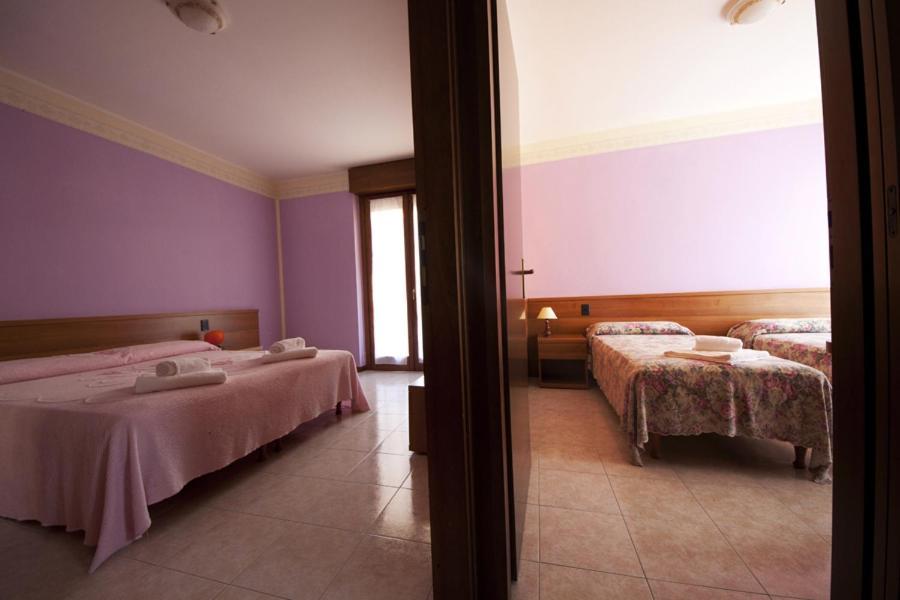 Hotel St. Antony Бардоліно Номер фото